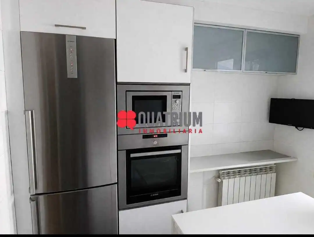 Kitchen of Flat for rent in Santiago de Compostela   with Heating and Furnished