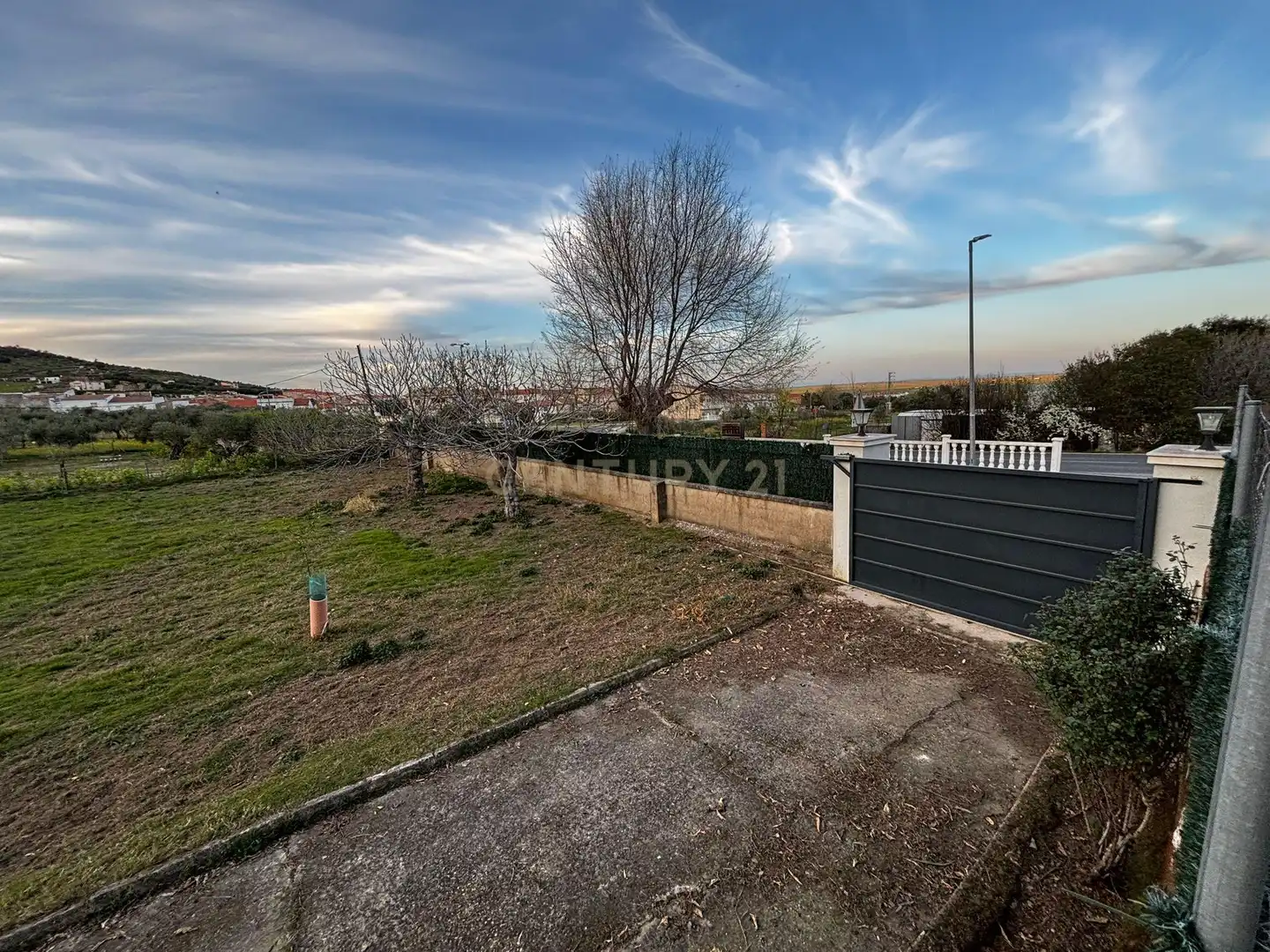 Casa o xalet en venda en Sierra de Fuentes amb Jardí privat i Moblat
