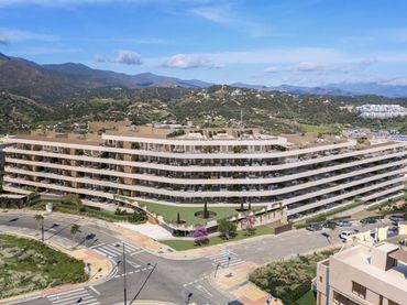 Piano terra con piscina in vendita a Estepona Pueblo