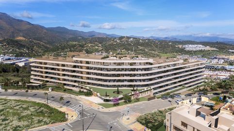 Apartamento de 2 dormitorios con jardín  Nuevo complejo con SPA en Las Mesas  Puerto de Estepona