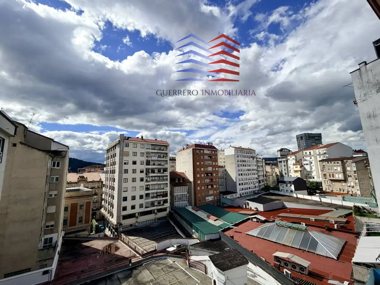 Exterior view of Apartments for rent in Ourense Capital   with Heating, Parquet flooring and Storage room