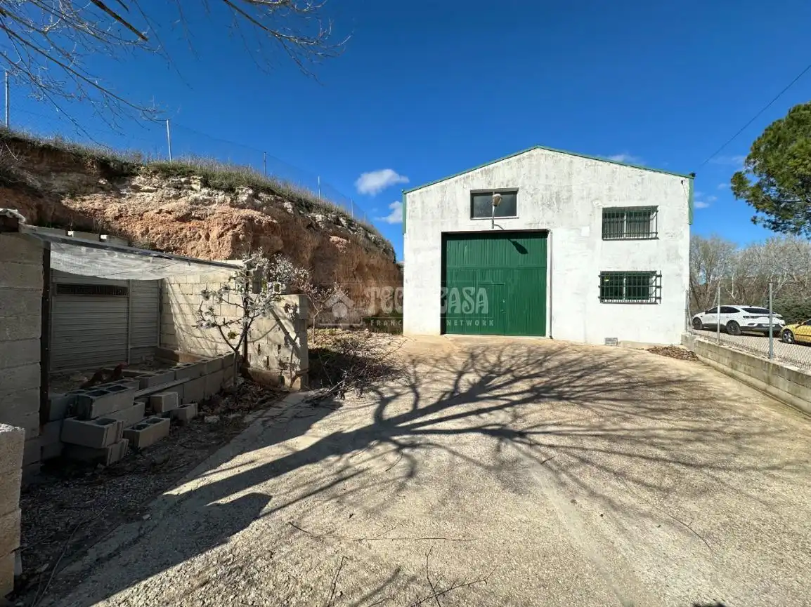 Vista exterior de Local en venta en Aranzueque