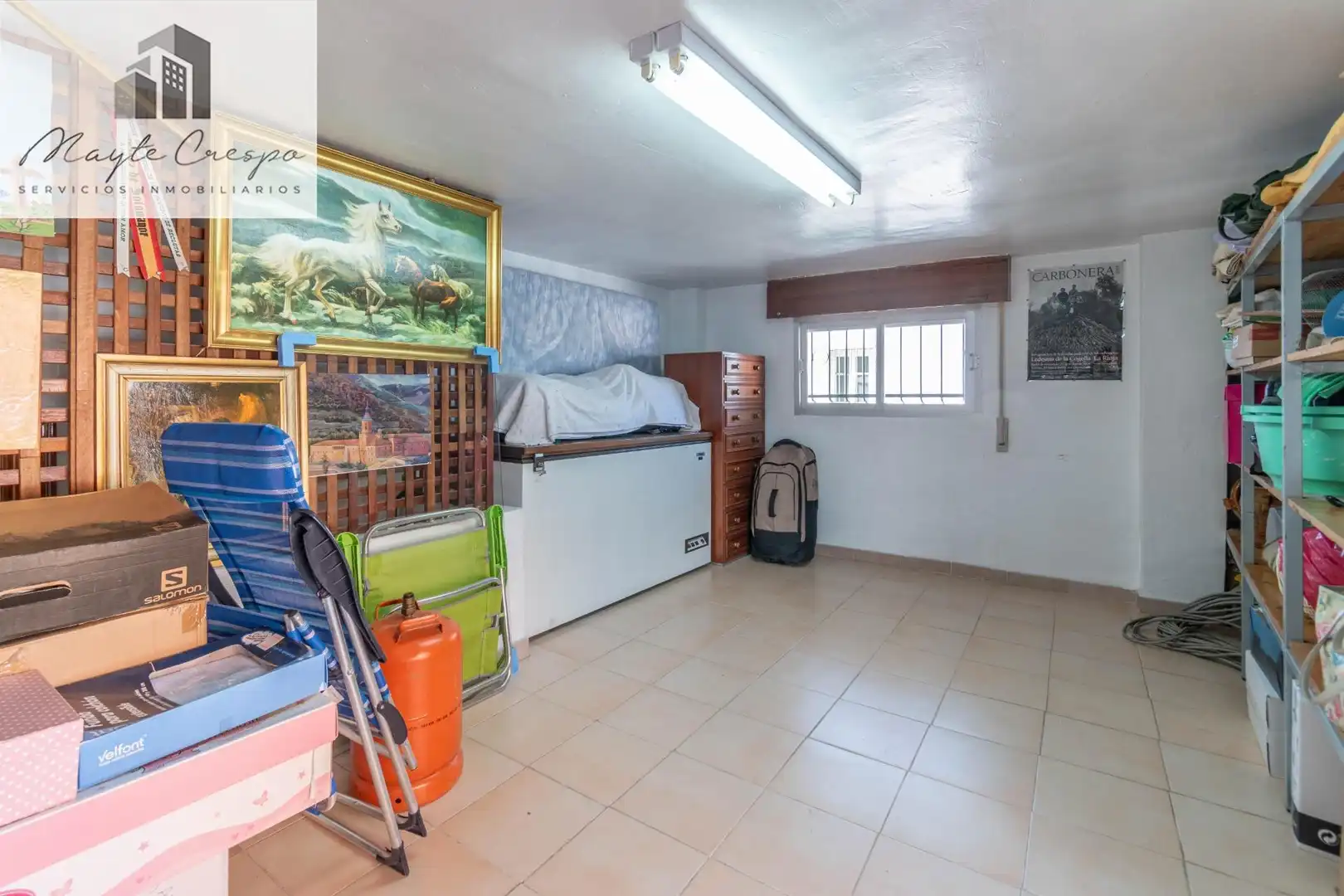 Casa adosada en venta en Jun con Terraza, Amueblado y Alarma