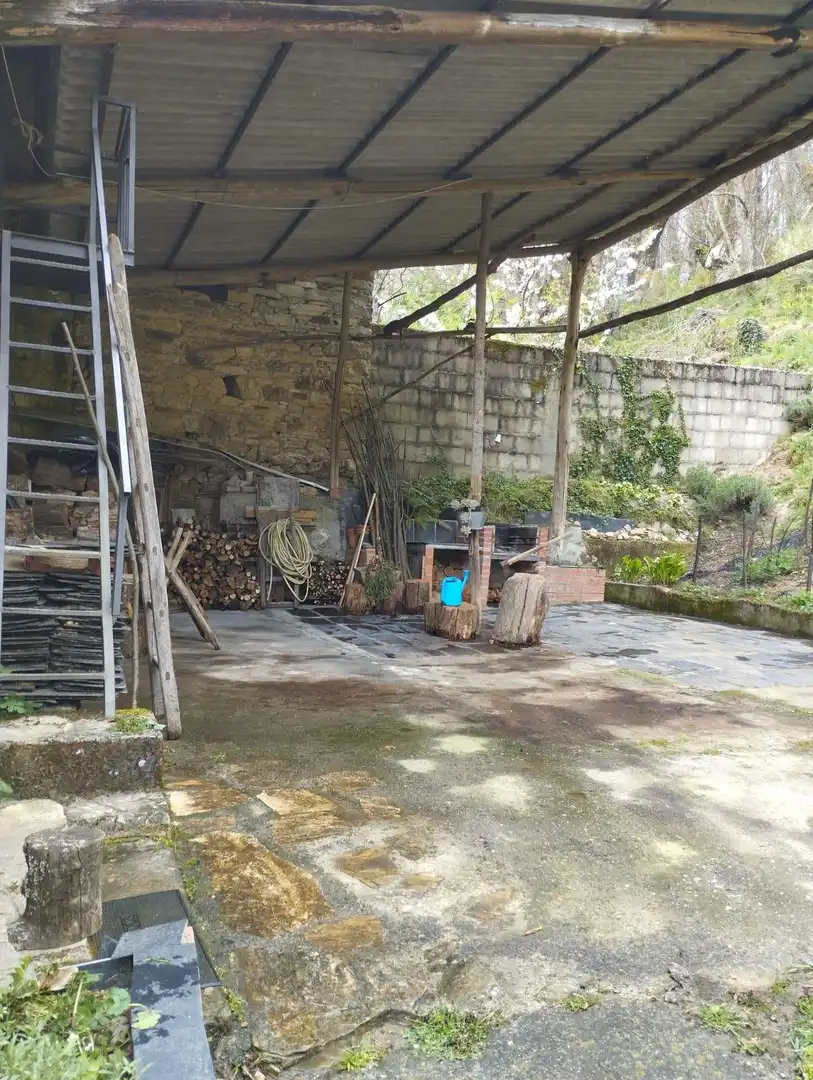 Haus oder Chalet zum Verkauf in Vega de Valcarce mit Privatgarten und Möbliert