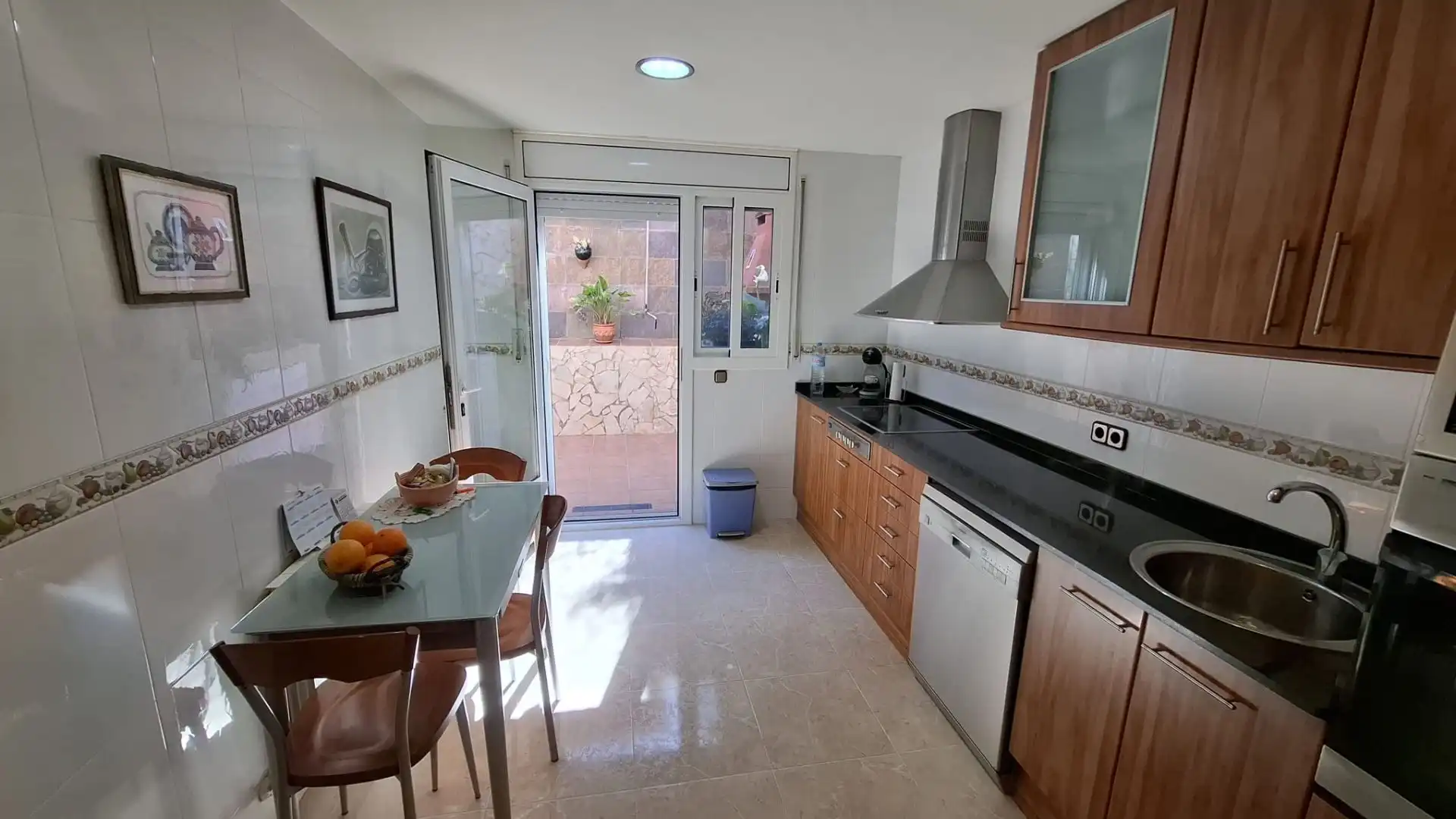 Cocina de Casa o chalet en venta en Vallirana con Calefacción y Terraza
