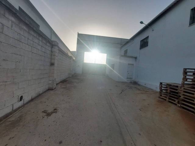 Nave industrial en Alquiler en CARRETERA DE CABRA en Poleares