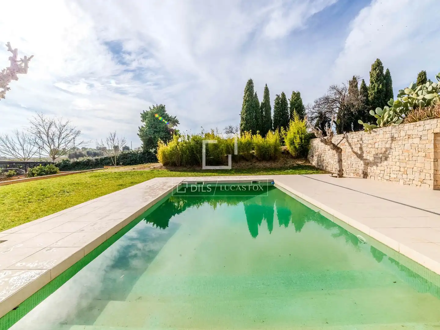 Piscina de Finca rústica en venta en Castellví de la Marca con Calefacción, Jardín privado y Terraza