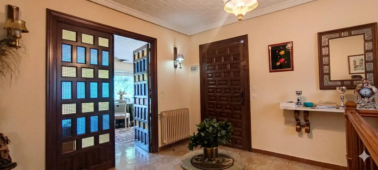 Haus oder Chalet zum Verkauf in Moralzarzal mit Heizung, Privatgarten und Terrasse