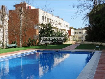 Loft amb piscina de lloguer a Avenida Rial Canalies 1