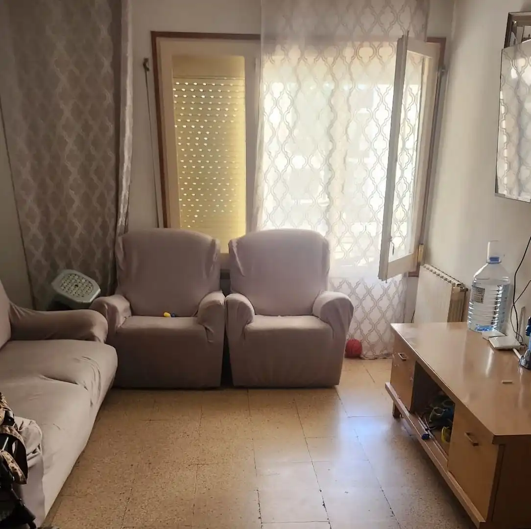 Sala de estar de Piso en venta en Salt con Calefacción y Terraza