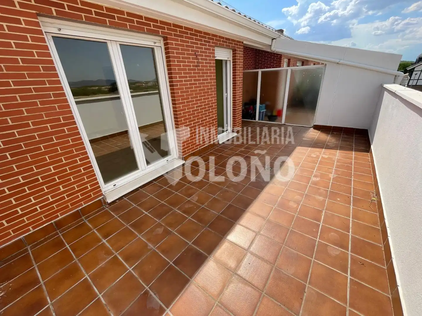 Terraza de Dúplex en venta en Castañares de Rioja con Calefacción, Terraza y Trastero