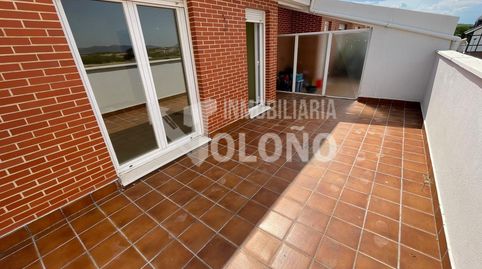 Foto 3 de Dúplex en venda a Calle Los Manantiales, 1, Castañares de Rioja, La Rioja