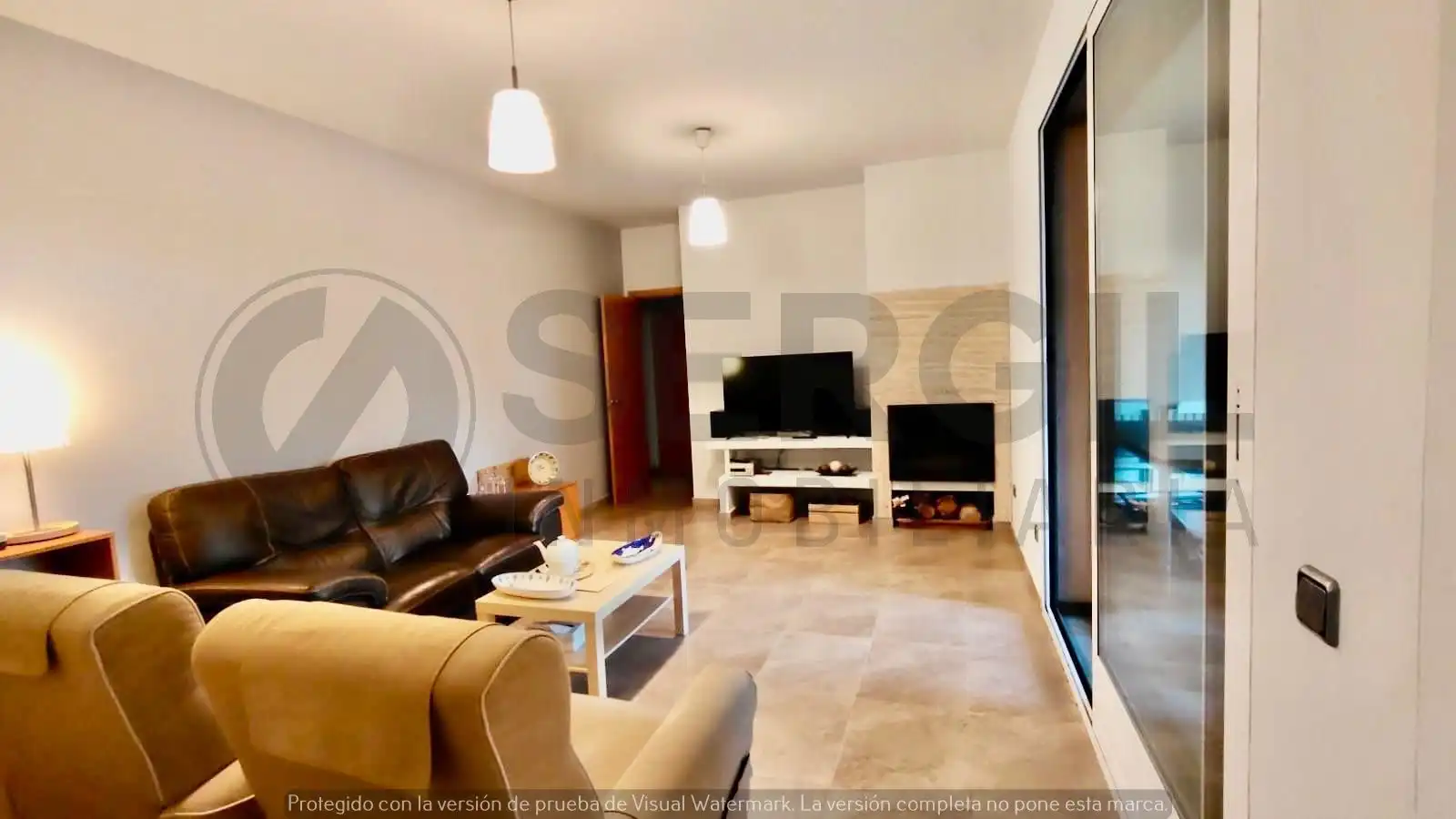 Sala d'estar de Casa o xalet en venda en Navas de Riofrío amb Calefacció, Jardí privat i Traster