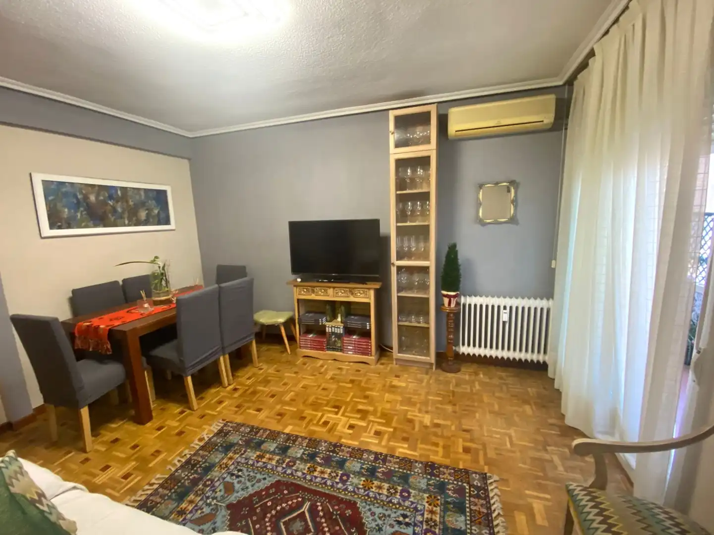 Sala de estar de Piso en venta en Madrid con Calefacción, Parquet y Amueblado