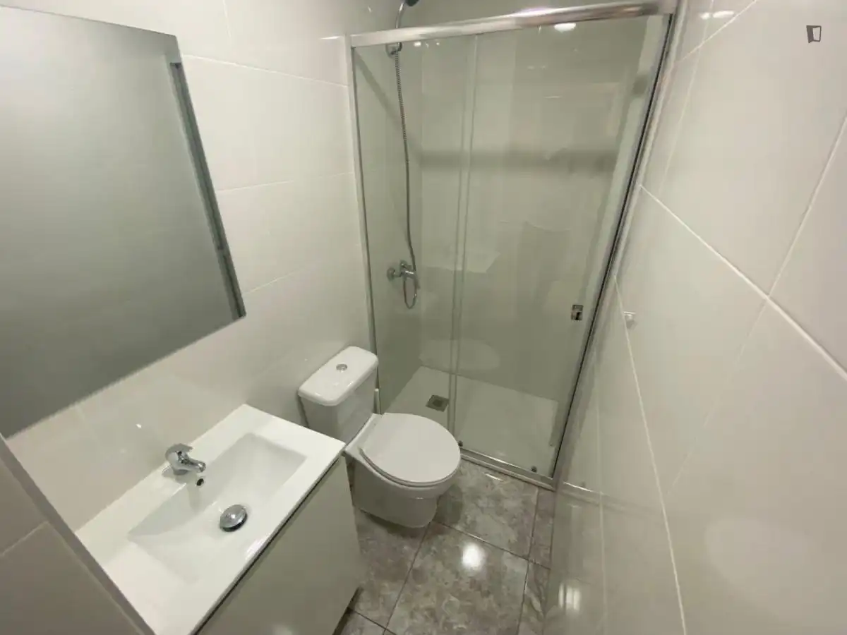 Room in Los Rosales