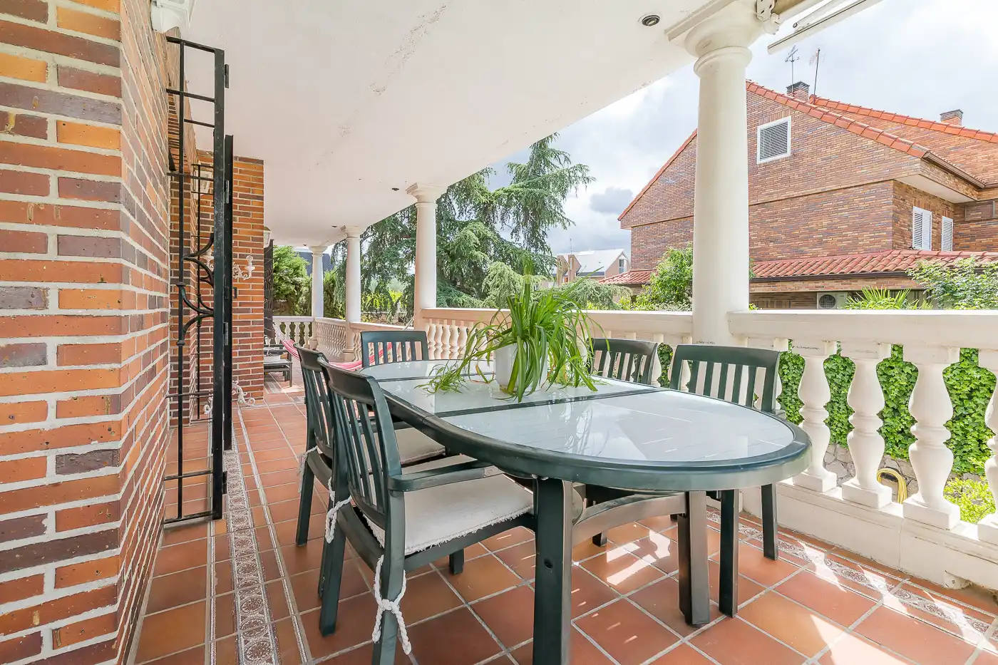 Terrassa de Casa o xalet en venda en Pozuelo de Alarcón amb Aire condicionat, Jardí privat i Parquet