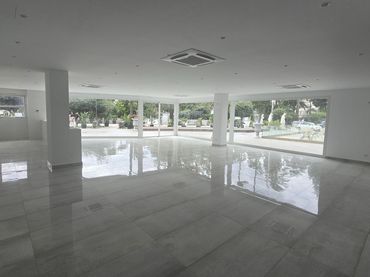 Business premises to rent in Nueva Andalucía
