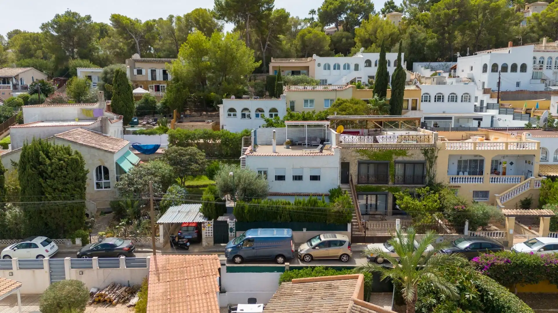 Vista exterior de Casa adosada en venda en Calvià amb Aire condicionat, Calefacció i Jardí privat