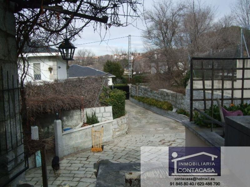 Vista exterior de Casa o xalet en venda en Colmenar Viejo amb Calefacció
