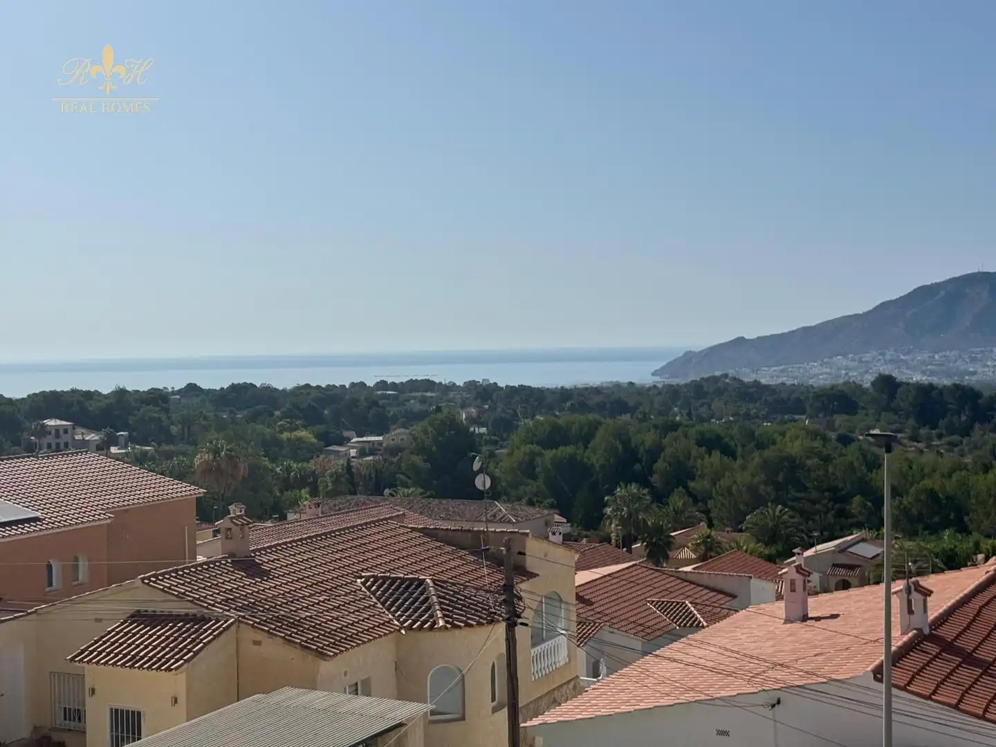 Exterior view of Houses for sale in L'Alfàs del Pi  with Air Conditioner, Heating and Swimming Pool