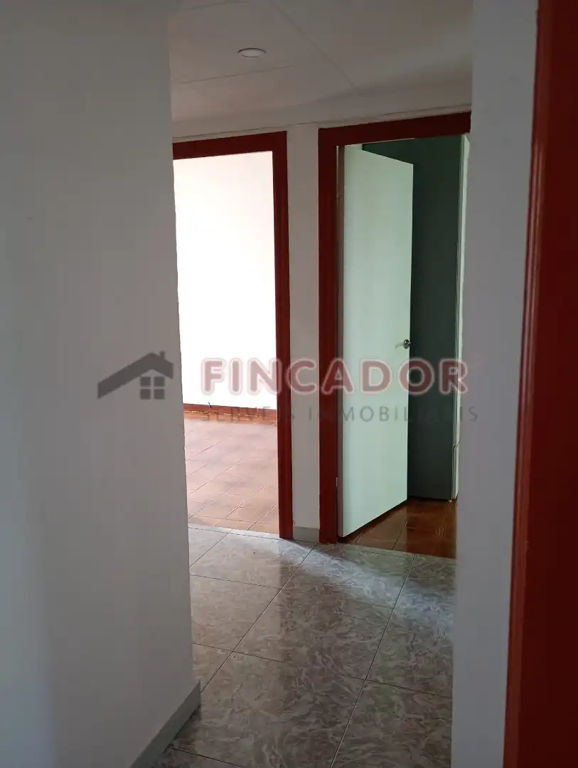 Piso en venta en Barcelona con Aire acondicionado, Calefacción y Balcón