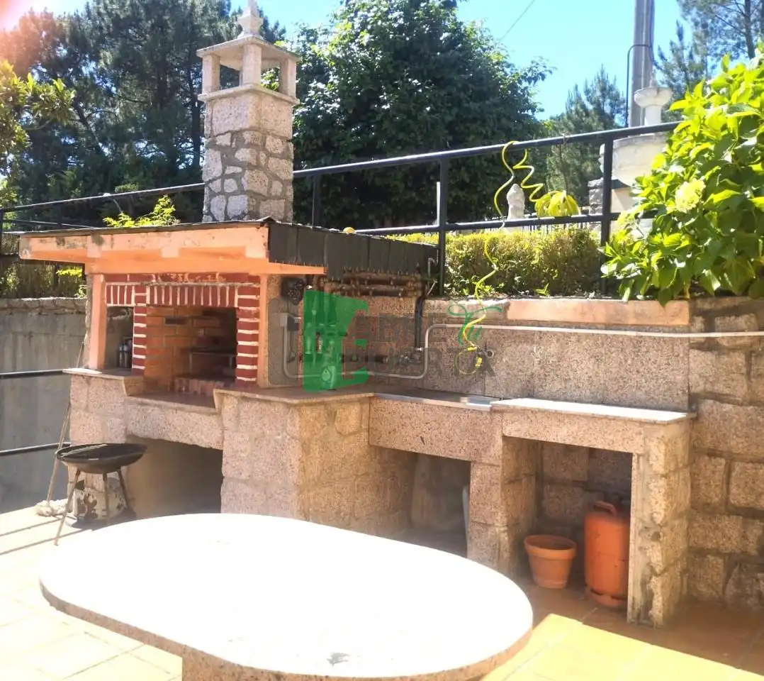 Garden of Houses for sale in Ourense Capital   with Heating, Private garden and Terrace