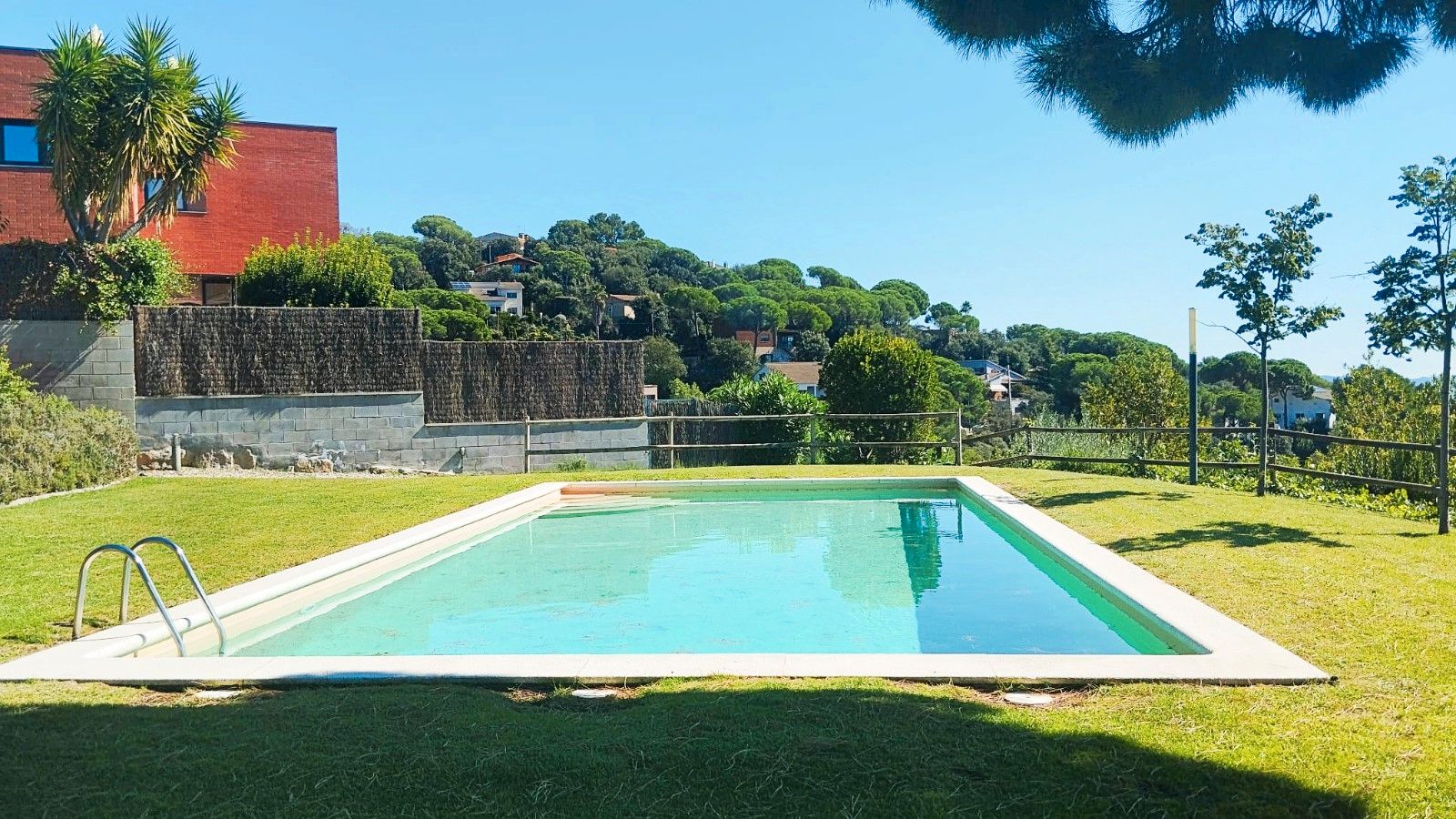 Single-family semi-detached for sale in Carrer Collformic