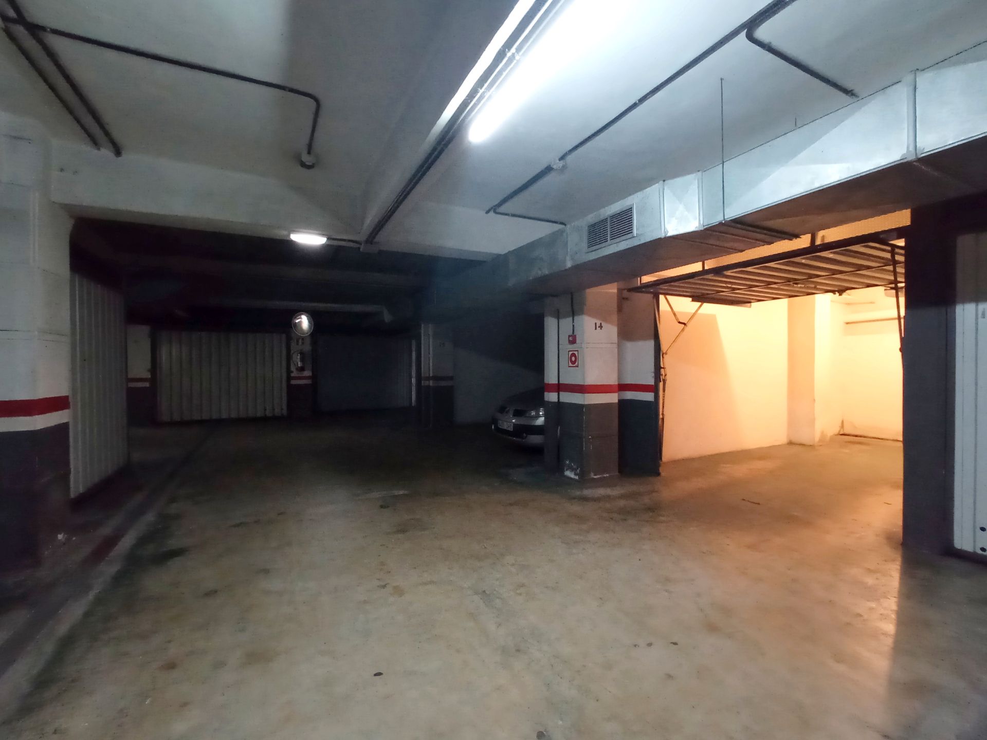 Parkplatz von Garage zur Miete in Irun 