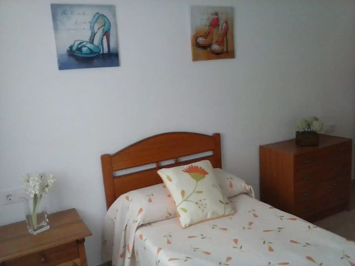Schlafzimmer von Erdgeschoss zur Miete in Guillena mit Klimaanlage, Abstellraum und Möbliert
