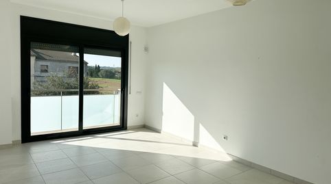 Foto 3 de Piso en venta en Av Alt Empordà, Bàscara, Girona