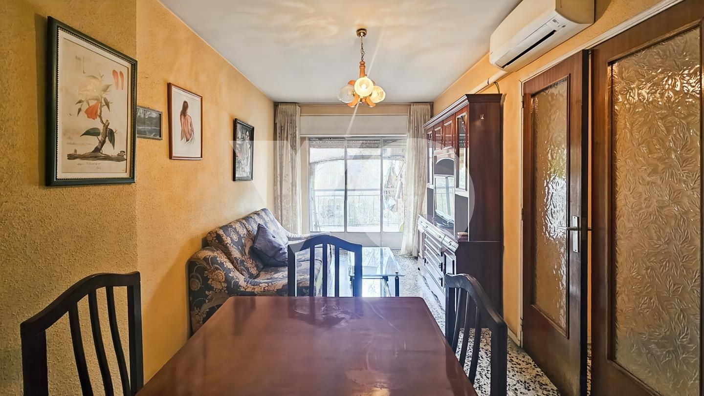 Habitación de Piso en venta en  Madrid Capital con Aire acondicionado, Calefacción y Terraza