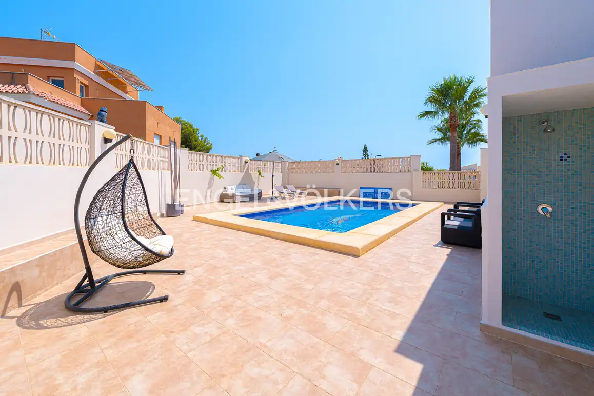 Piscina de Casa o chalet en venta en La Nucia con Aire acondicionado, Jardín privado y Piscina