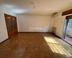 Living room of Flat for sale in  Madrid Capital  with Air Conditioner and Terrace