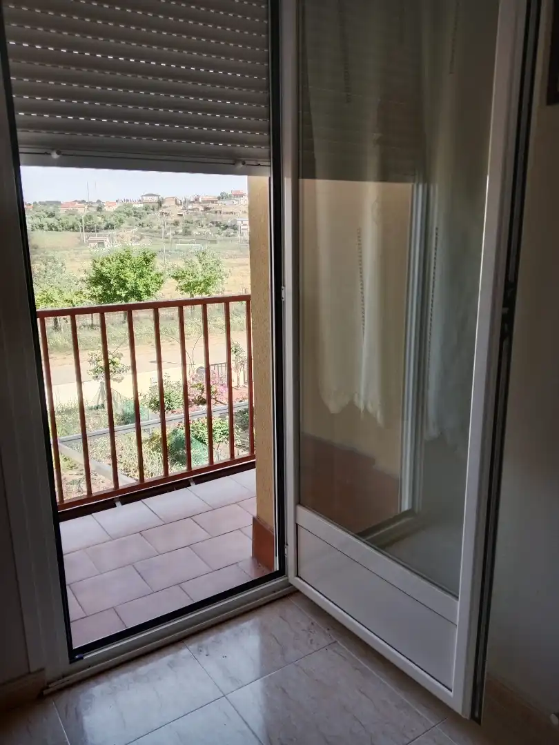 Terrasse von Einfamilien-Reihenhaus zum Verkauf in Venialbo mit Heizung, Privatgarten und Balkon