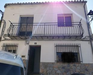 Exterior view of Single-family semi-detached for sale in Malpartida de Plasencia