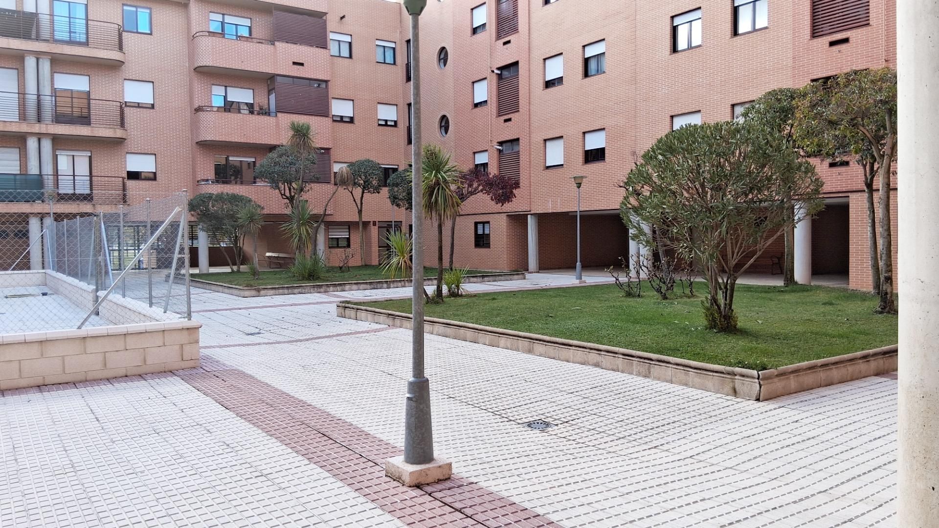 Flat for sale in Tejares - Chamberí - Alcades, La Salle - Vistahermosa