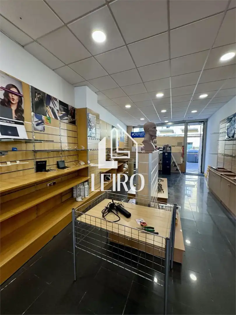 Local comercial en venda a Vilagarcía, imagen 3