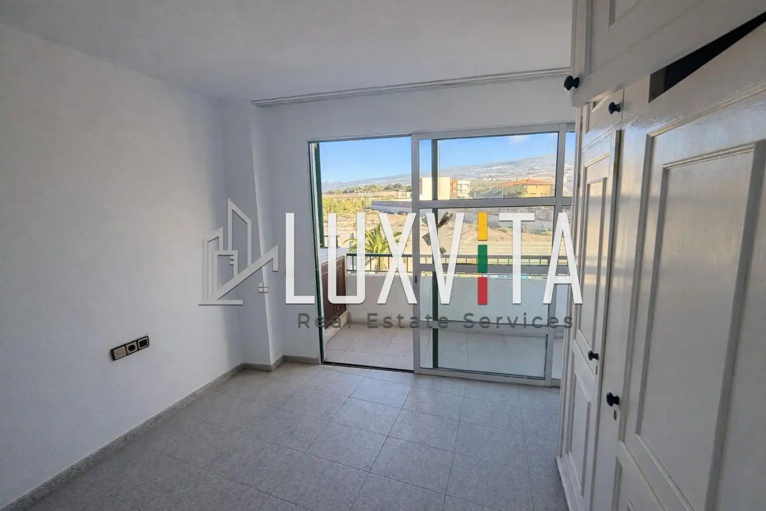 Vista exterior de Apartamento en venta en Guía de Isora con Terraza y Balcón