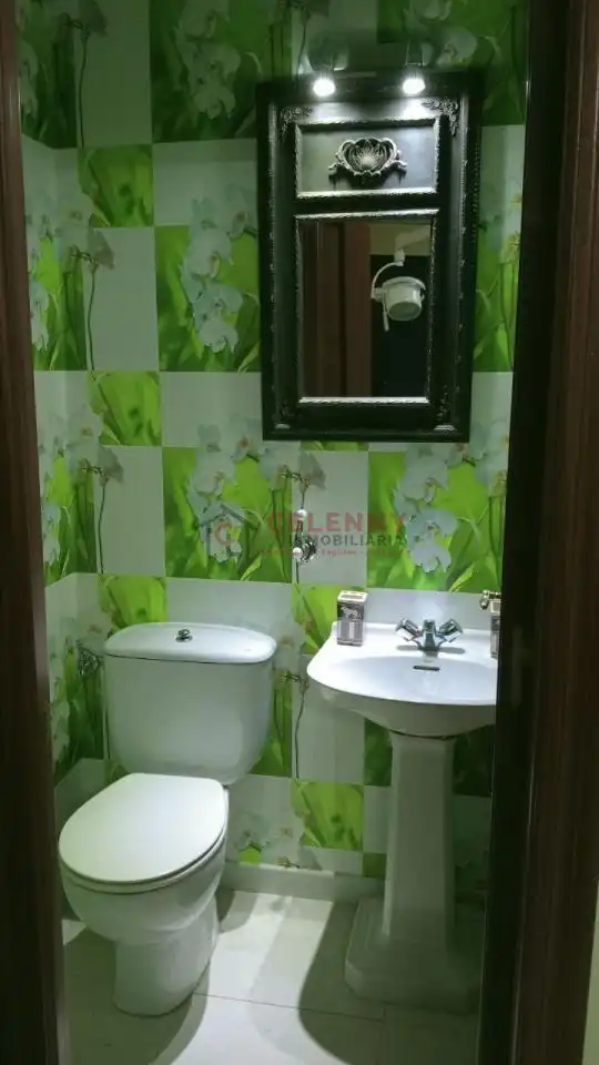 Baño de Casa o chalet en venta en San Cibrao das Viñas con Calefacción, Jardín privado y Terraza