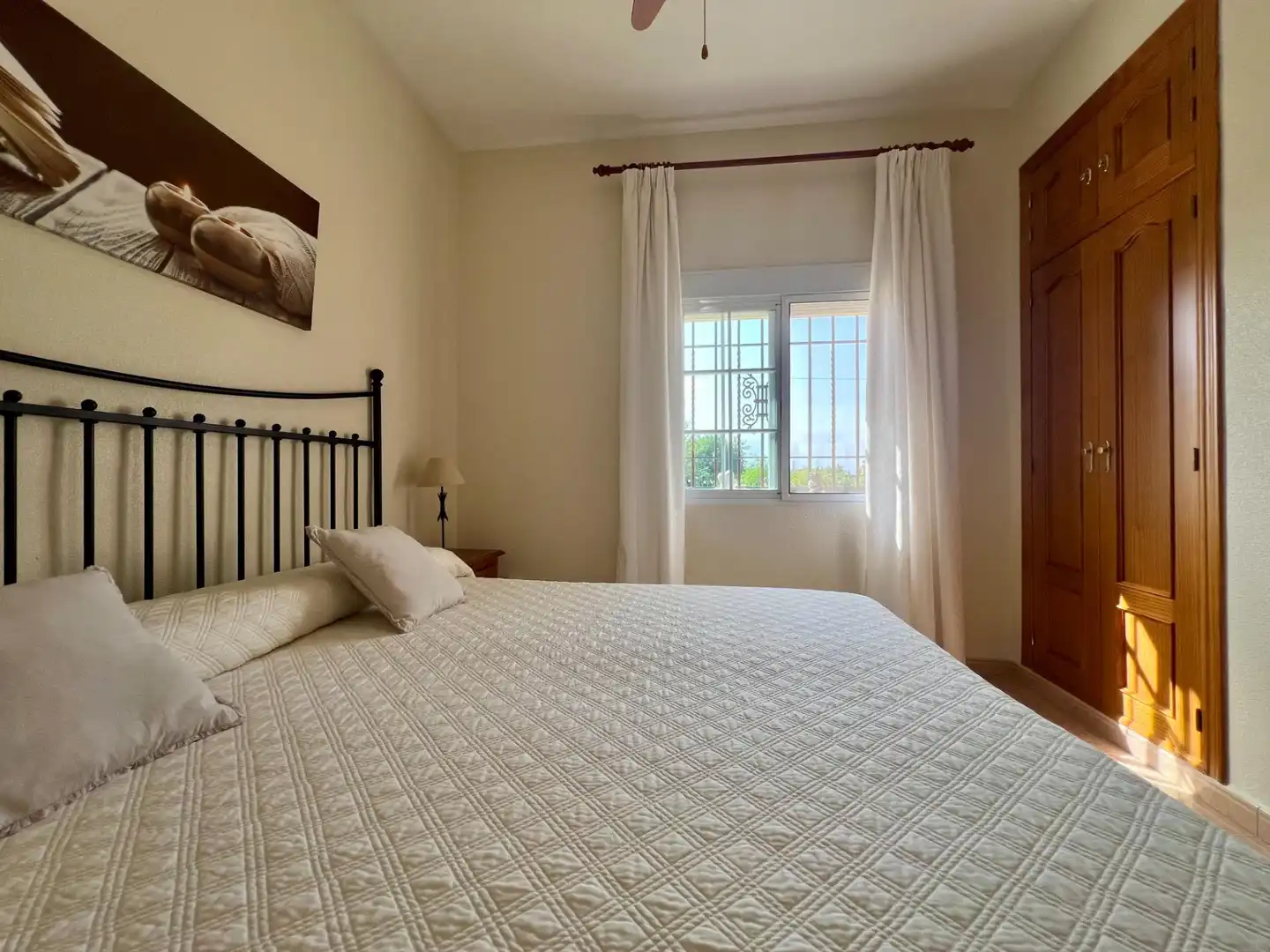 Bedroom of Houses for sale in Córdoba  with Air Conditioner and Swimming Pool