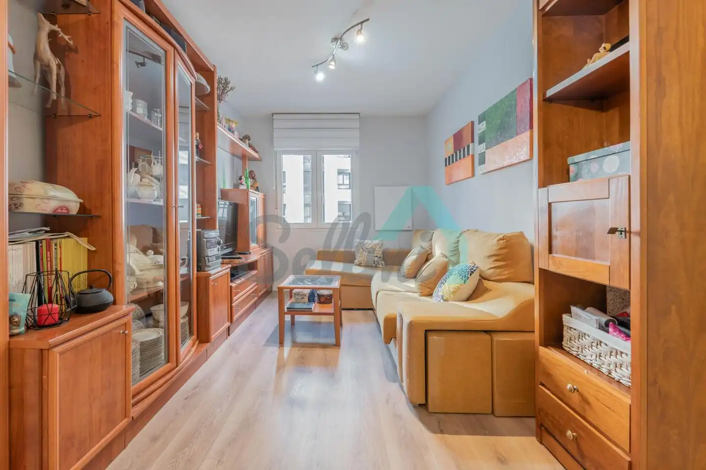 Flat for rent in Del General Elorza, Milán - Pumarín
