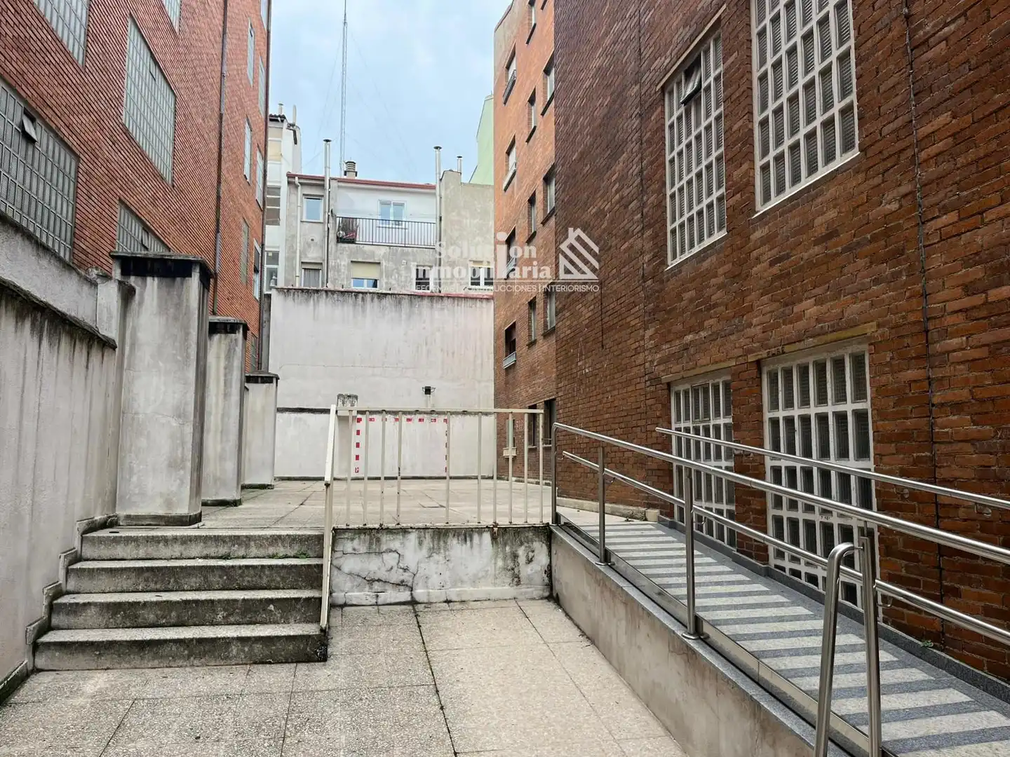 Vista exterior de Pis en venda en Salamanca amb Calefacció, Terrassa i Moblat