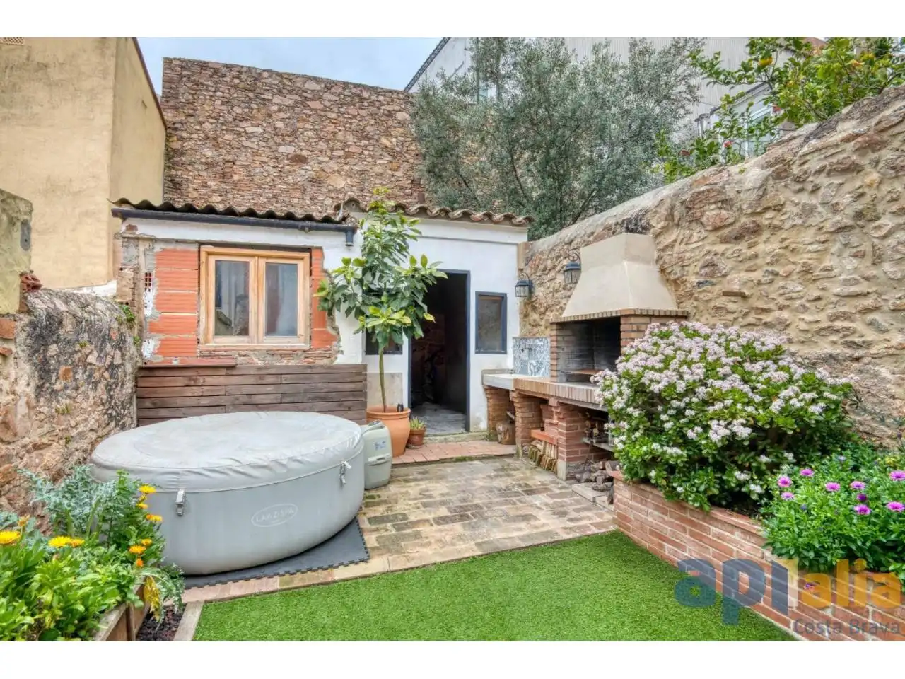 Maison mitoyenne avec jardin à vendre à Calle Sant Martirià, imagen 3