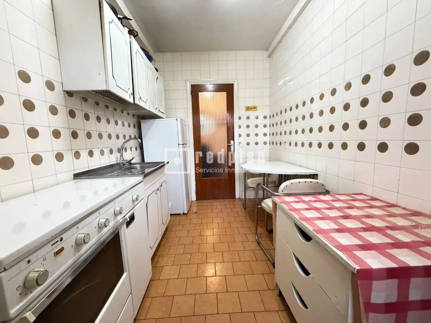 Cuina de Pis en venda en San Fernando de Henares amb Calefacció, Parquet i Terrassa