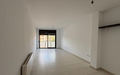 Flat for sale in Olot  with Air Conditioner, Heating and Oven