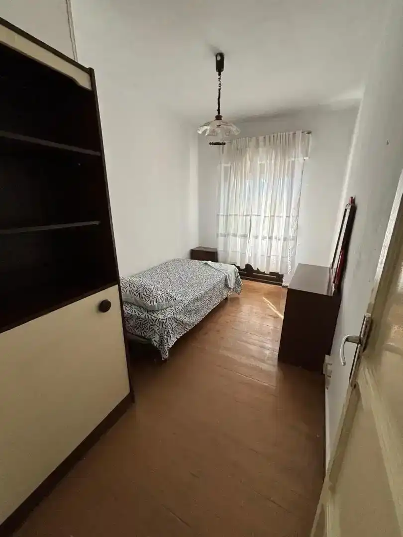 Bedroom of Flat for rent in Lerma  with Parquet flooring, Furnished and Washing machine
