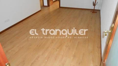 Foto 3 de Piso de alquiler en Calle Isidra Jimenez, Pradolongo,  Madrid Capital