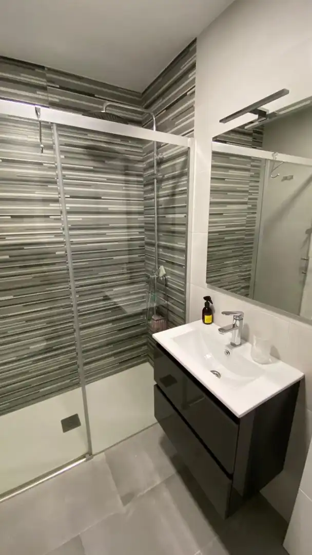 Bathroom of Flat for sale in Manzanares  with Air Conditioner, Heating and Terrace