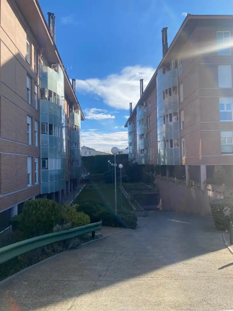 Vista exterior de Garaje en venta en Zaragoza