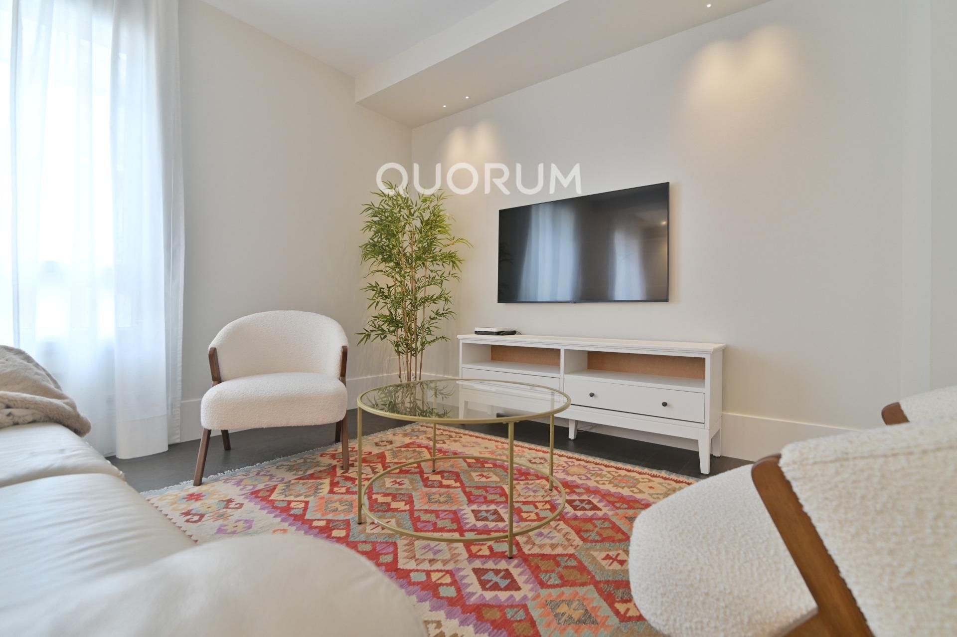 Living room of Flat for rent in Bilbao   with Furnished